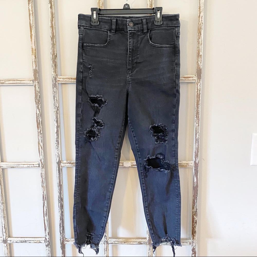 American Eagle Distressed Next Level Stretch Jeans